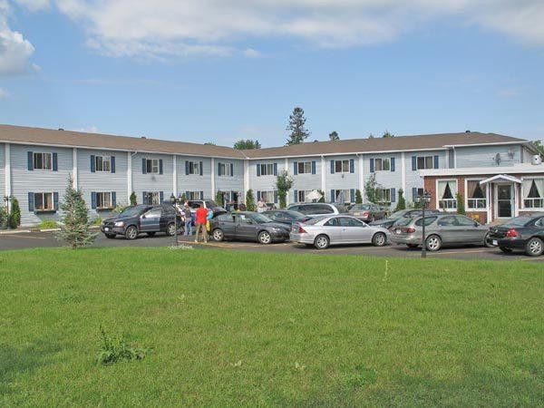 Hotel Super 8 By Wyndham Pembroke Exterior foto